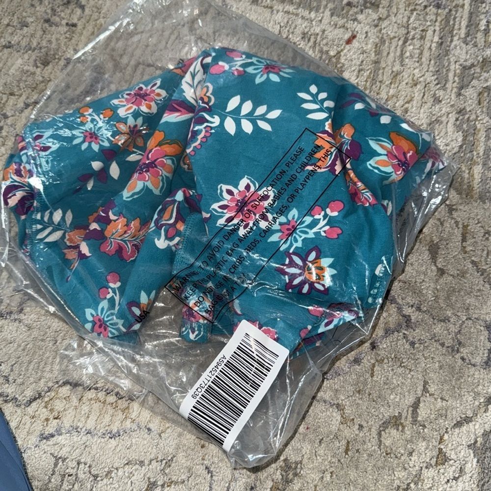Sport Savvy Floral Soft Stretchy Pull On Capri Pants Plus 5X Petite NIP/NWOT - Picture 12 of 12